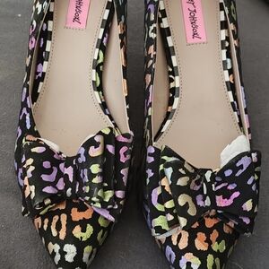 Betsey Johnson Black and Pink Flats with Leopard Print